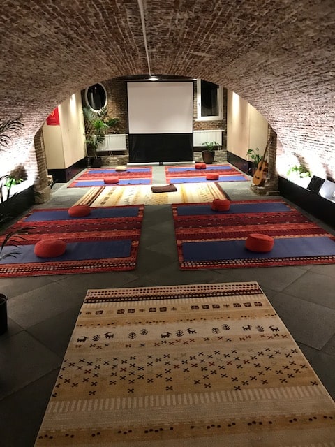 De prachtige en vooral ook inspireerde yogaruimte 